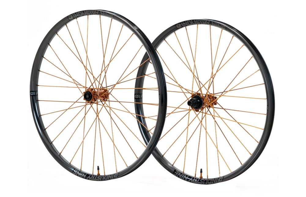 Evo Cycles - Industry Nine Hydra 2 DH Carbon System Wheels