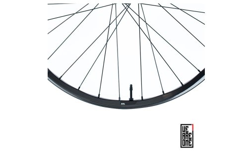 Industry Nine Hydra 2 Deal - Carbon DH Wheelset