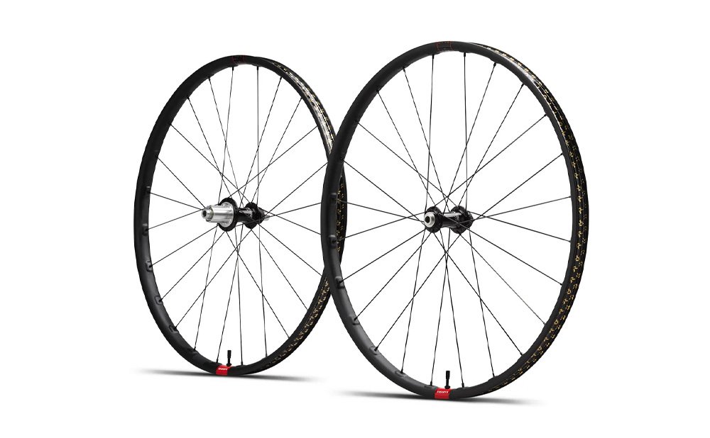 Reserve 25 GR - Carbon Gravel Wheelset