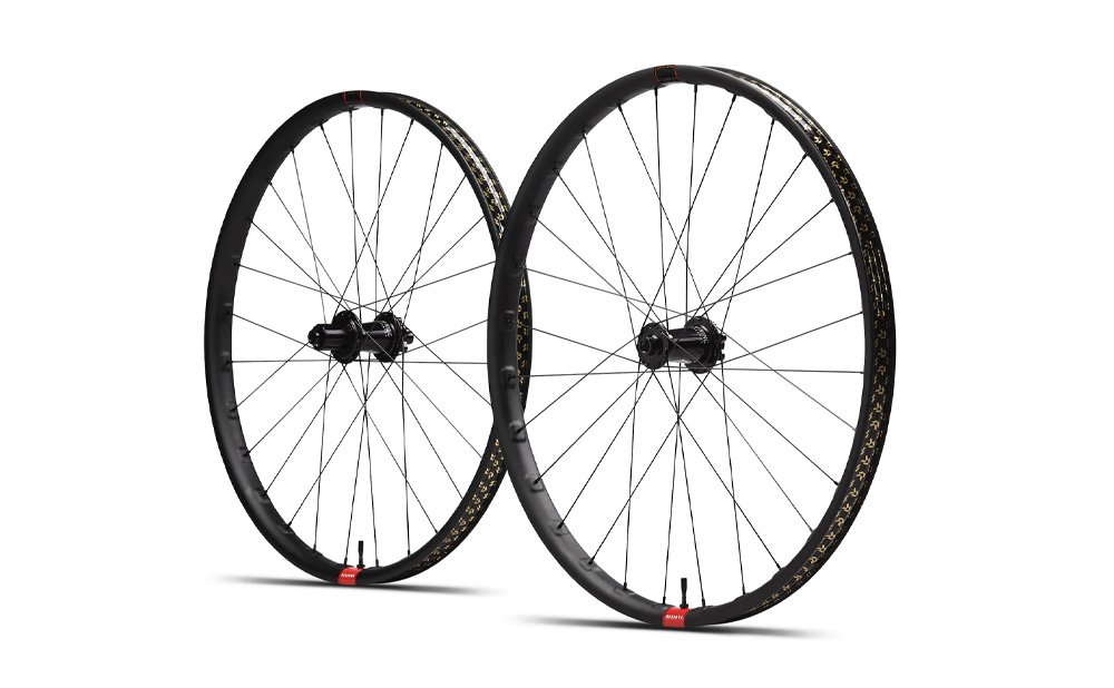 Reserve 30 HD Carbon Wheelset on i9 Hydra Hubs