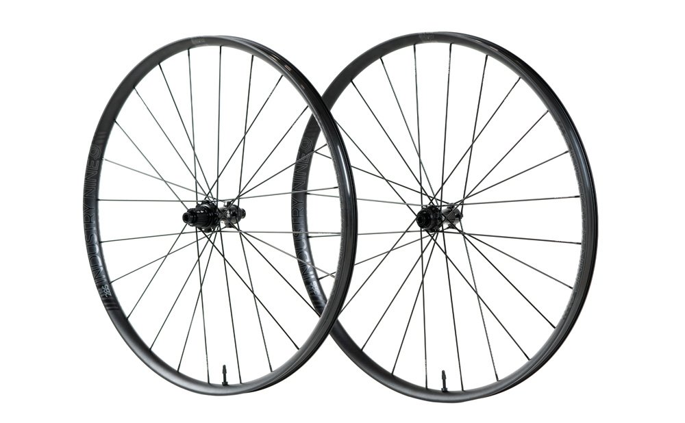Industry Nine Solix Gravel X